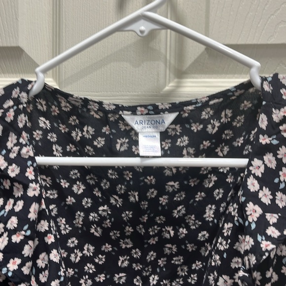 Women’s or Junior Floral Dress - Picture 2 of 5